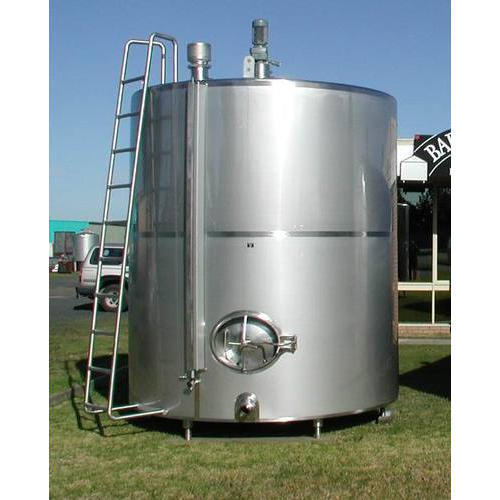 Vertical Coated Stainless Steel Milk Storage Tank, for Transportation, Capacity : 500-1000L