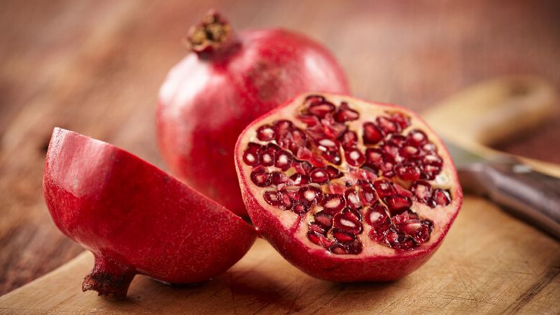 Organic fresh pomegranate, for Making Custards, Making Juice, Making Syrups., Feature : Bore Free