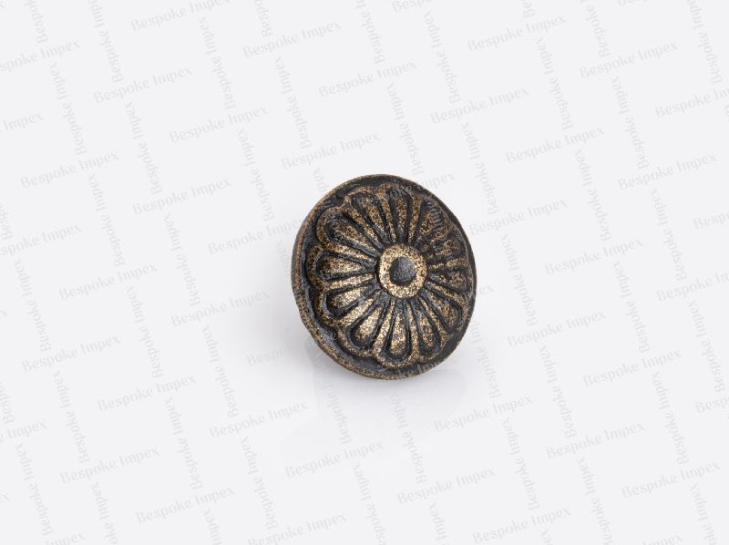 Cast Iron 38mm Brass Antique Flower Design Cabinet Knob