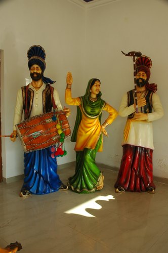 Fiber Bhangra Statue, for Decoration, Feature : Rust Proof, Stylish Look, Termite Proof, Water Proof