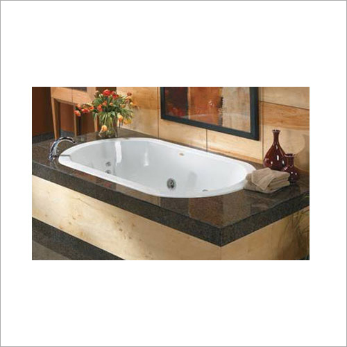 Polished Plain Ceramic Whirlpool Bathtub, Feature : Compact Design, Corrosion Proof