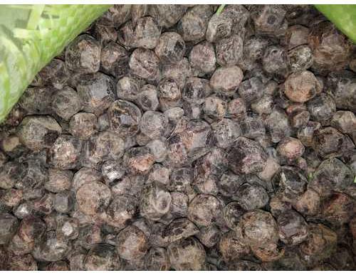 Almandine Garnet, Packaging Size : 50 kg