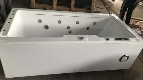 White Hydromassage Bathtub