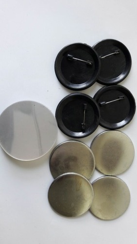 Customized Tin Badges