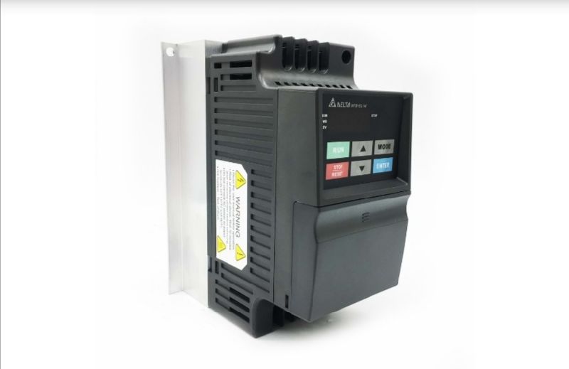 POWERFLEX 525 AC DRIVE, WITH EMBEDDED ETHERNET/IP AND SAFETY, 480 VAC, 3  PHASE, 6 AMPS, 3 HP, 2.2 KW