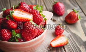 Common strawberry, for Cooking, Home, Hotels, Style : Fresh