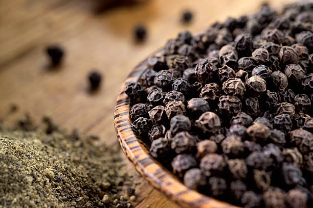 ASTA Natural black pepper, for Cooking, Spices, Pepper Grade Available : 1st quality