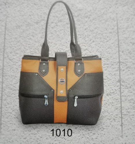 Leather Plain Ladies Party Shoulder Bag, Technics : Machine Made