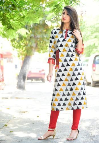 Half Sleeve Stitched Ladies Painted Kurtis, Occasion : Casual wear, Formal wear, Party wear, Bridal wear