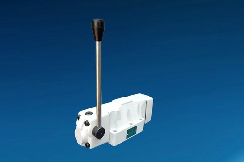 High Pressure Lever Operated Directional Control valve, Size : 4DCL20