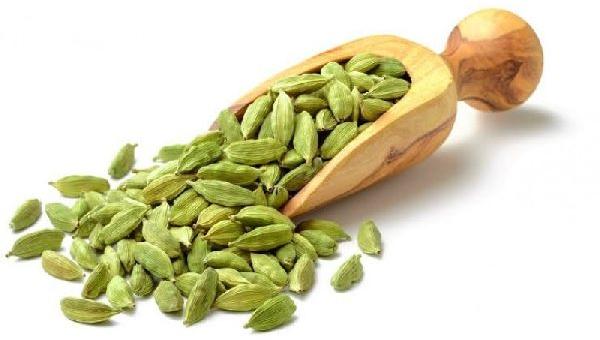 Natural Green Cardamom Pods, for Cooking, Spices, Grade Standard : Food Grade