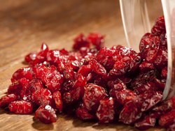 Dried cranberries, Color : Red