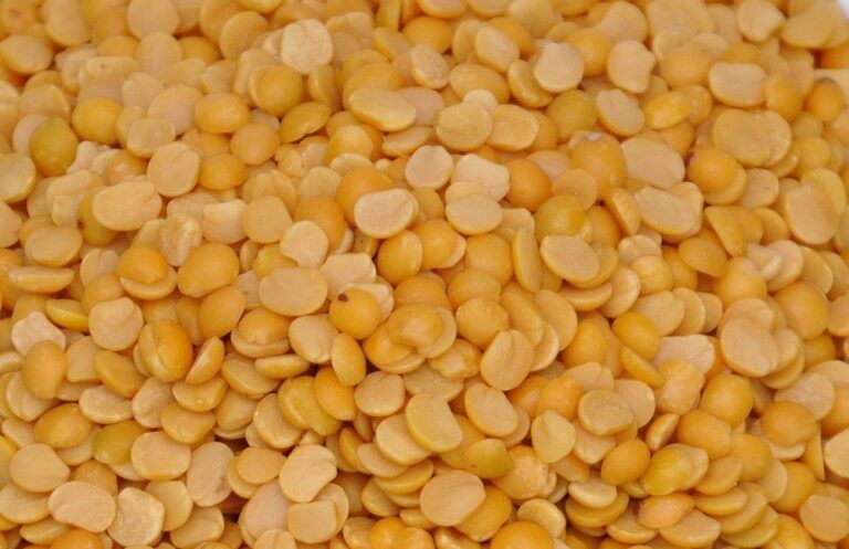Pigeon Pea, for Cooking, Namkeen, Snacks, Style : Dried