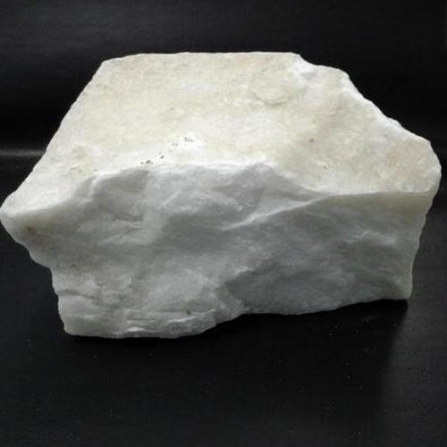 Dolomite Lumps, for Industrial Use, Feature : Hard Structure