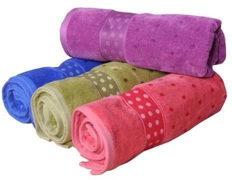 Mauria Rectangular Multicolor Jacquard Towel, for Home, Packaging Type : Box