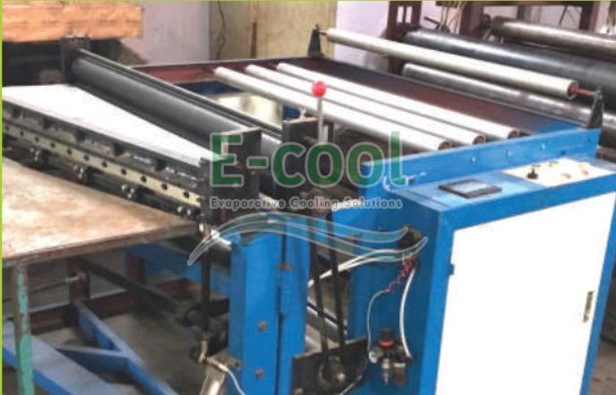 Evaporative Cooling Pad Making Paper Cutting Machine