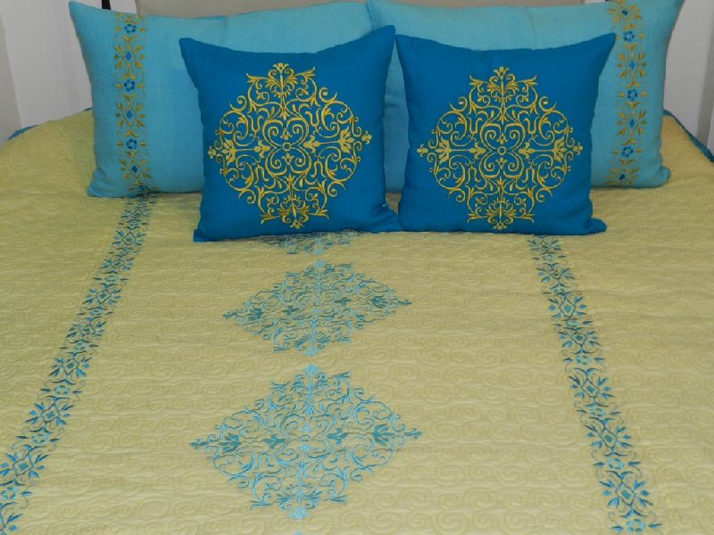 Cotton Quilted Bed Cover with Pillows