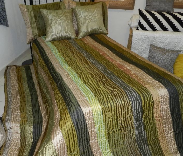 Wood Pattern Polyester Quilted Bed Cover
