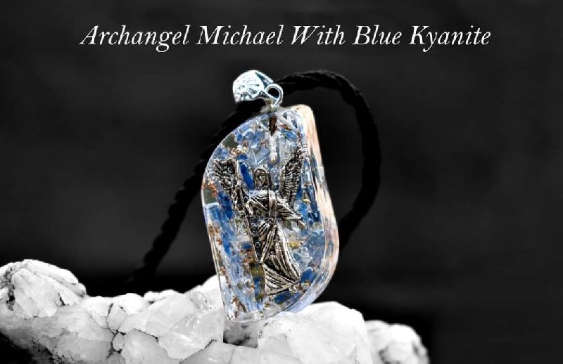 Kyanite Orgone Pendant