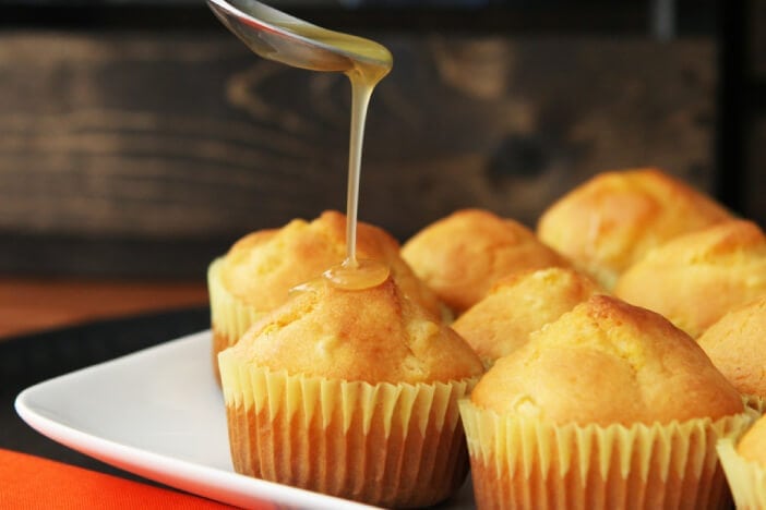 Honey Muffins, for Eating, Packaging Type : Paper Box