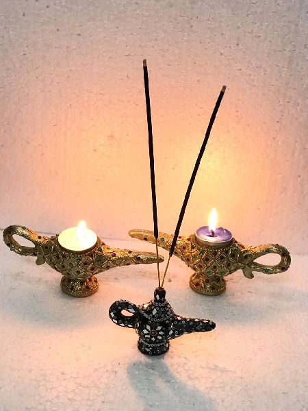 Candle holder set, for Gifting, Feature : Crack Proof, Fine Polishing, Good Quality Stylish, Perfect Shape