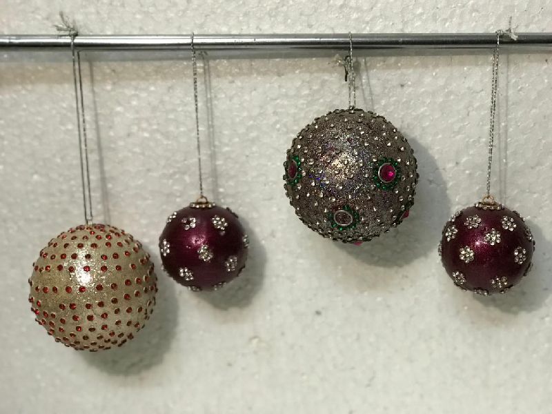 Christmas Ornaments Buy christmas ornaments for best price at INR 75 /  Piece ( Approx )