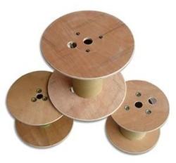Round Polished Plywood Bobbin, for Industrial, Pattern : Plain