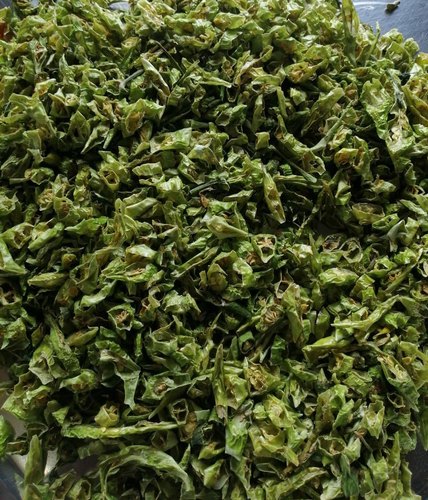 Organic Green Chilli Flakes, for Cooking, Feature : Hygienic, Optimum Freshness