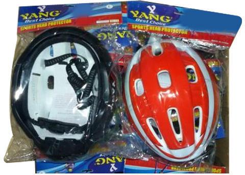 Yang Plastic skating helmet, Feature : Sturdiness