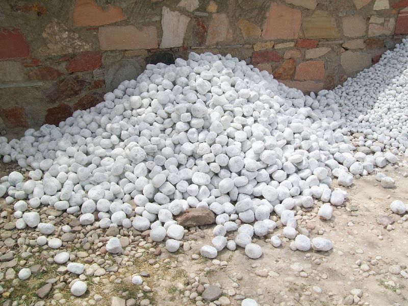 Sandstone White Stone Pebbles, for Construction, Shape : Curved, Rectangular