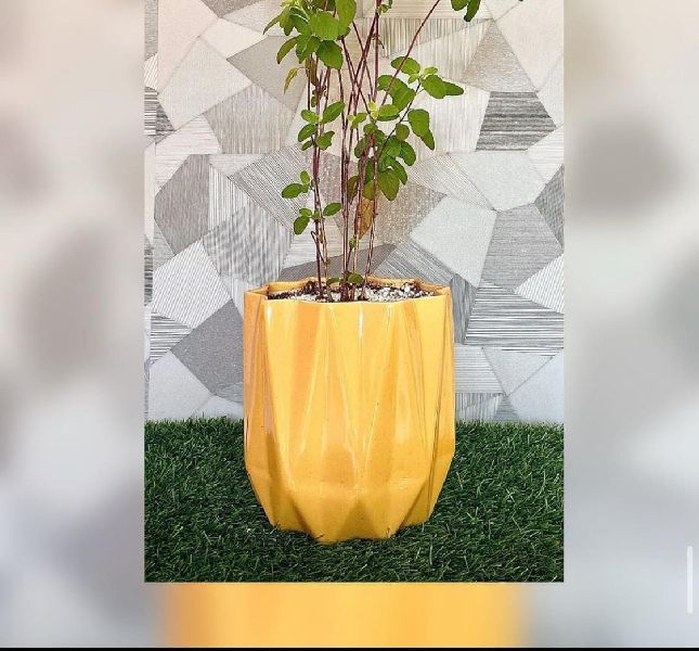 Plain Ceramic Kamrak Flower Pot, Color : Yellow