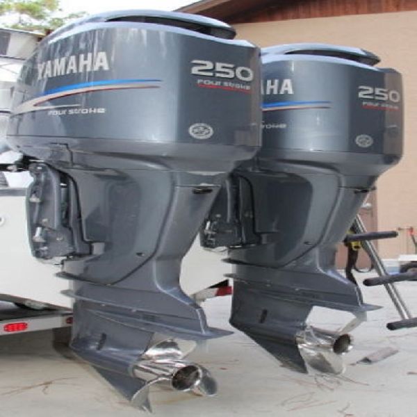Slightly Used Yamaha 250 HP 4-Stroke Outboard Motor Engine