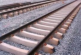 Rectengular Polished Wooden Sleepers, for Railway Use, Size : Standard