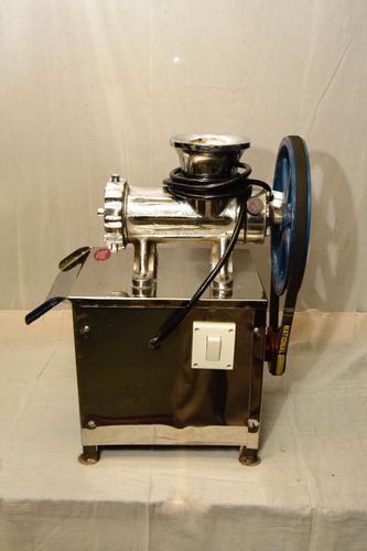 Keema Machine, Voltage : 280 V