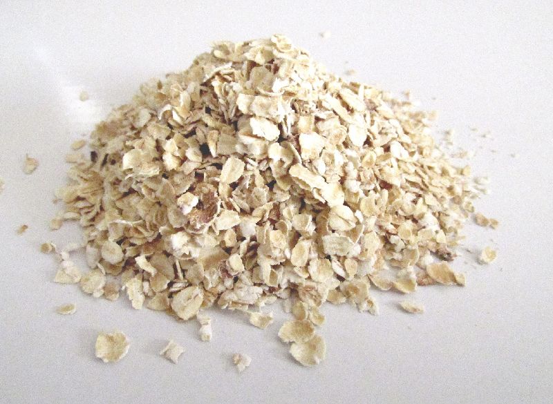 Crunchy Oat Flakes, for Breakfast Cereal, Feature : Good Quality, Healthy To Eat