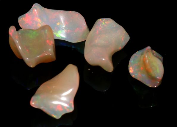 T89 Polished Opal Stones