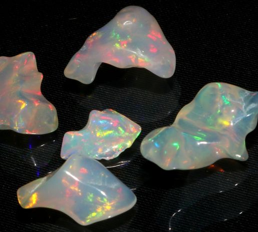 T95 Polished Opal Stones