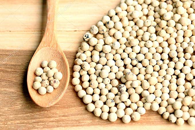 Raw Organic white pepper seeds, Feature : Hygienically Packed, Improves Digestion, Spicy