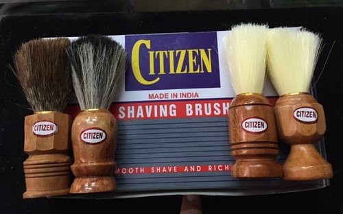 Wooden Shaving Brush, Bristle Material : Soft Fur