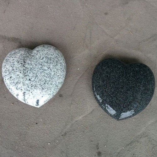 Granite Single Heart Shaped Monuments, Color : White, Black
