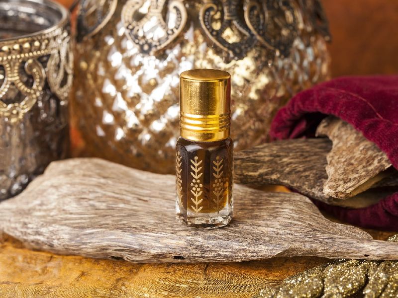 Agarwood Perfume, Capacity : 100-500 ml