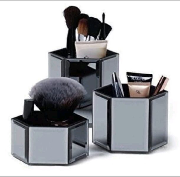 Polished Glass Makeup Stand, Style : Modern