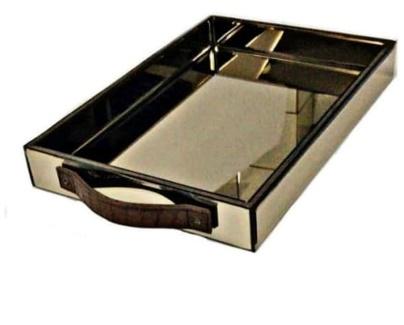 Polished Plain Glass Tray with Handle, Feature : Durable, Light Weight