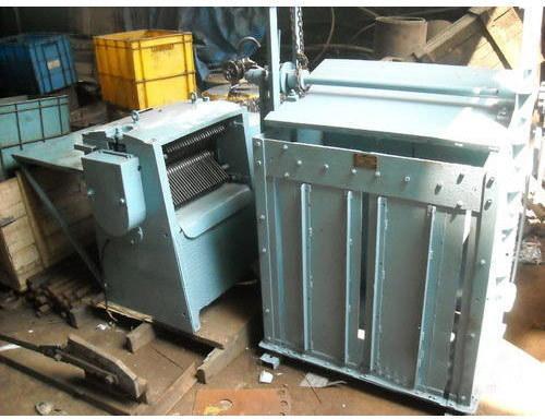 Semi-Automatic Baling Press