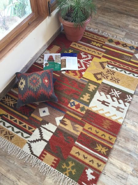 Wool Kilim Patchwork Floor Rug, for Rust Proof, Long Life, Soft, Each To Handle, Durable, Attractive Designs