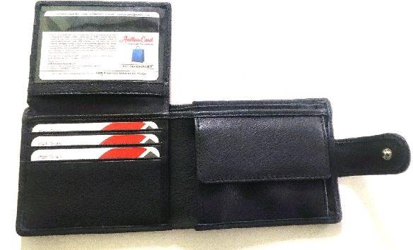 Ndm leather wallet with top button closures