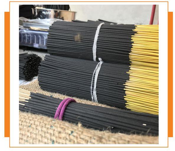 9 Inch Black Raw Stick, Packaging Type : Cartons, Bags