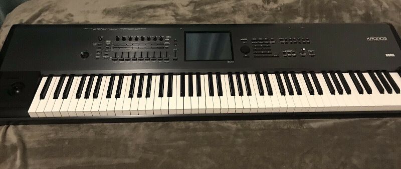 korg kronos 88 key music synthesizer