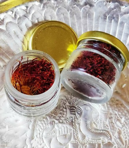 Glass Saffron Jar, Capacity : 31-61 gm