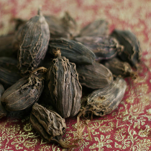 Black cardamom, Shelf Life : 12 Months